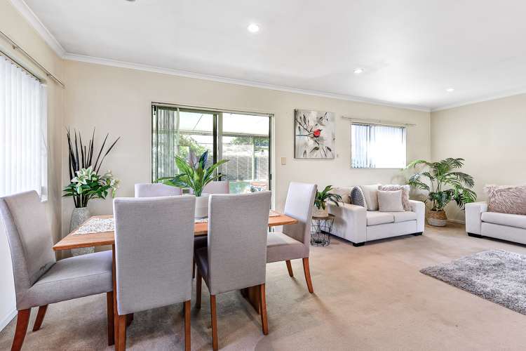 2/38 Sandwich Road Saint Andrews_13