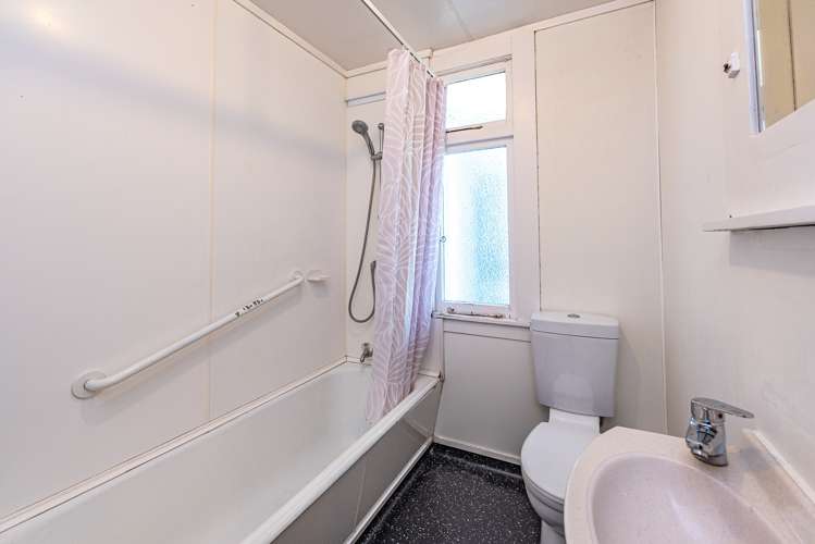 2 Godwin Crescent College Estate_25