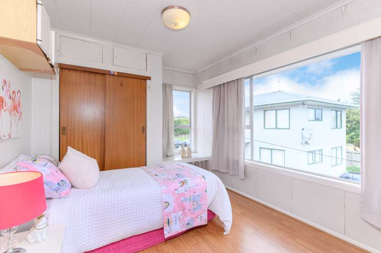 32 Vera Road Te Atatu South_26