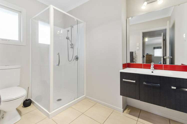 5 Durham Street Te Atatu Peninsula_8