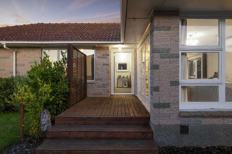 6 Helmsdale Street Burwood_1