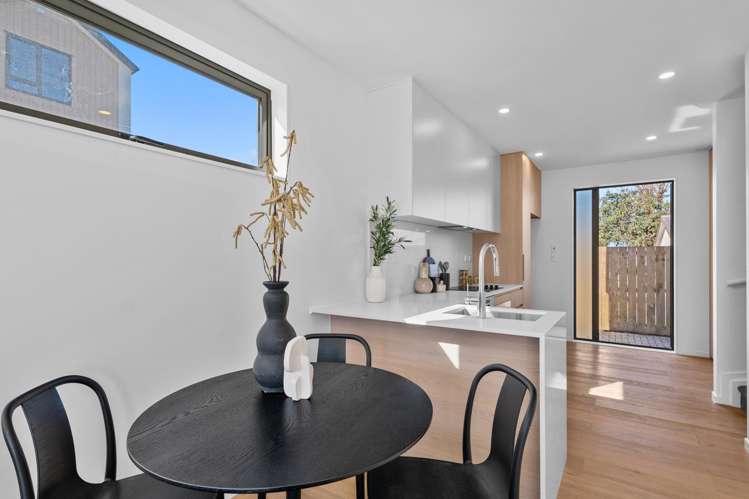 4-11/26 Rimu Street New Lynn_2