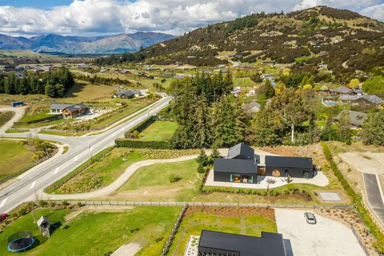 509 Aubrey Road Wanaka_35