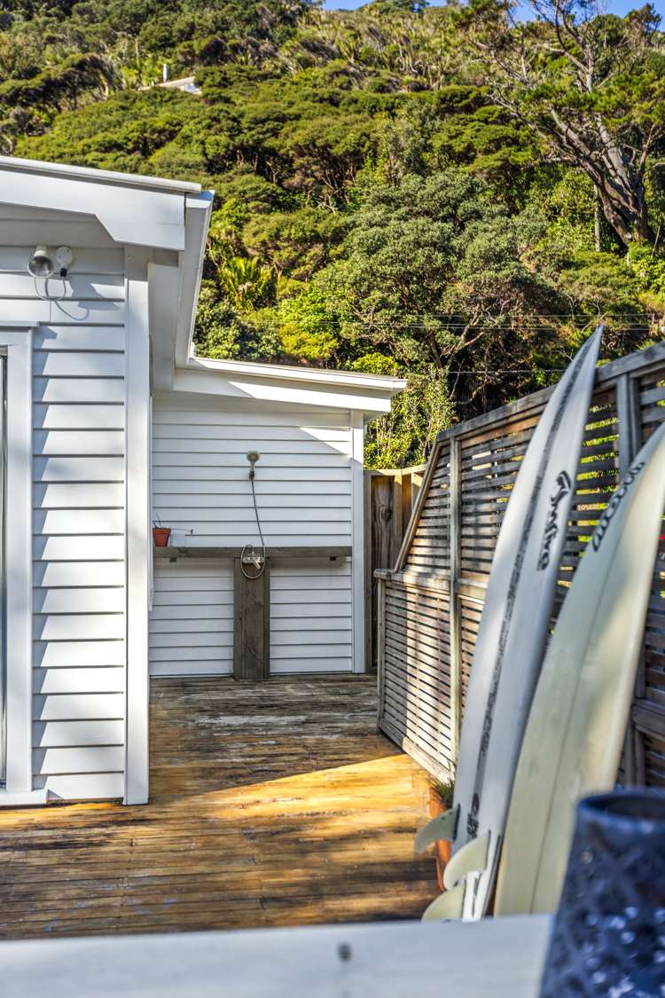 32 Karekare Road Karekare_16