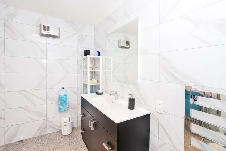 8 Craig Street Waikiwi_31