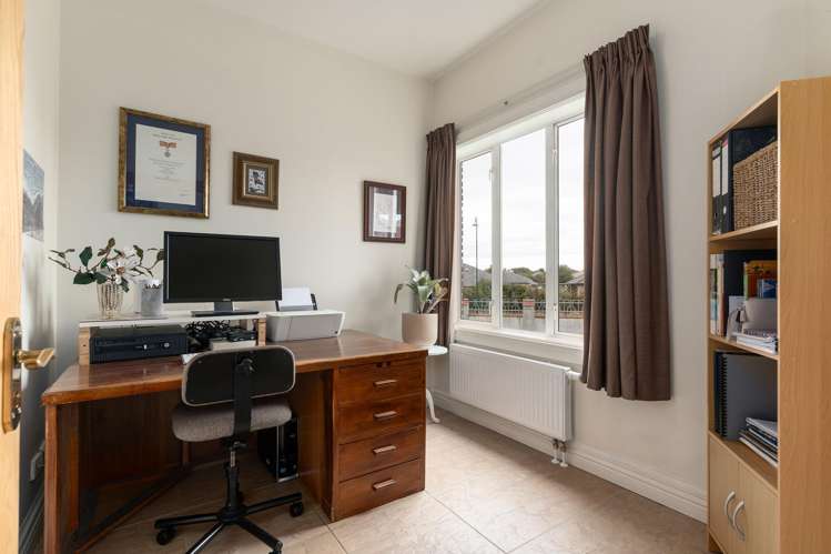 7 Nederland Avenue Burwood_23