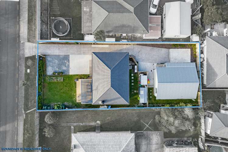 67 Roberts Road Te Atatu South_13