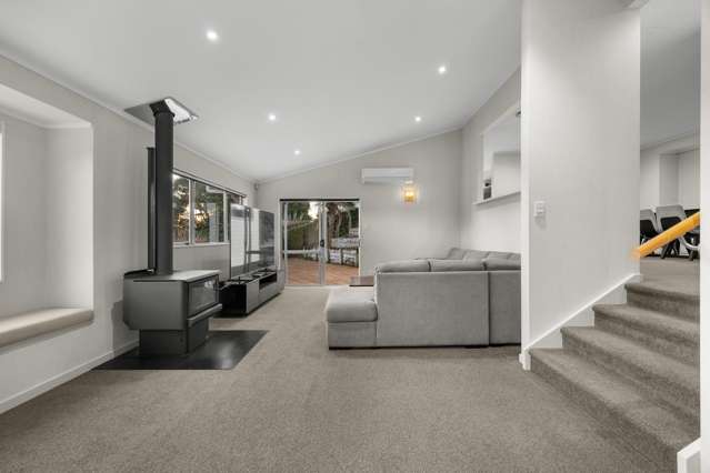 105 Waitakere Road Waitakere_3