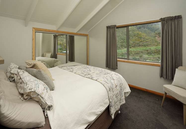 65 Robinson Road The Brook_12