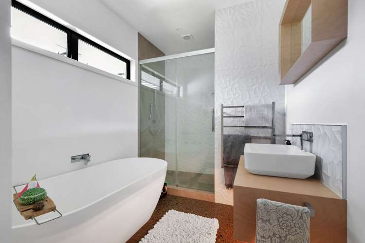 30 Quail Rise Stoke_7