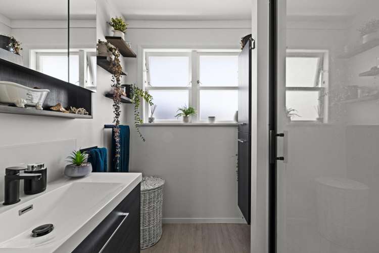 16 Clarence Cox Crescent Pirimai_8