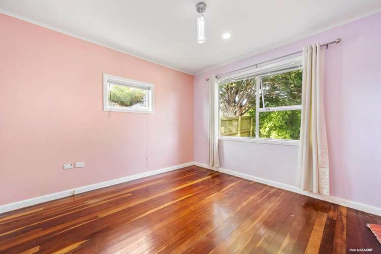 1602 Dominion Road Extension Mt Roskill_6