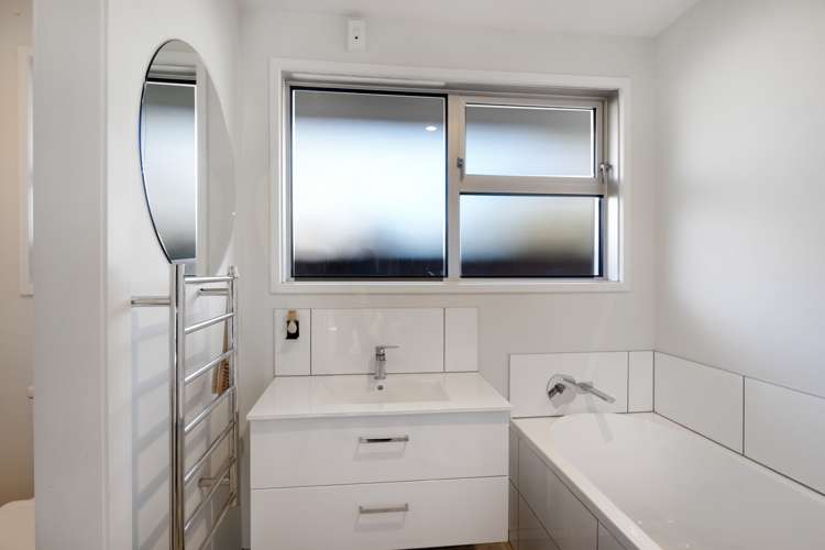 1/86 Avonhead Road Avonhead_6