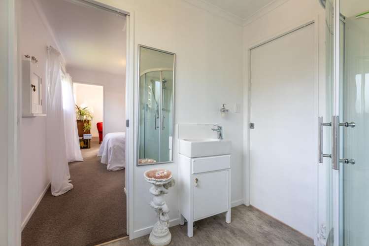 113 and 115 Grey Street Woodville_16