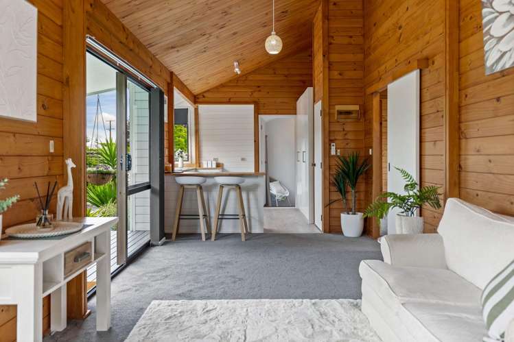 802 Waitakere Road Kumeu_14