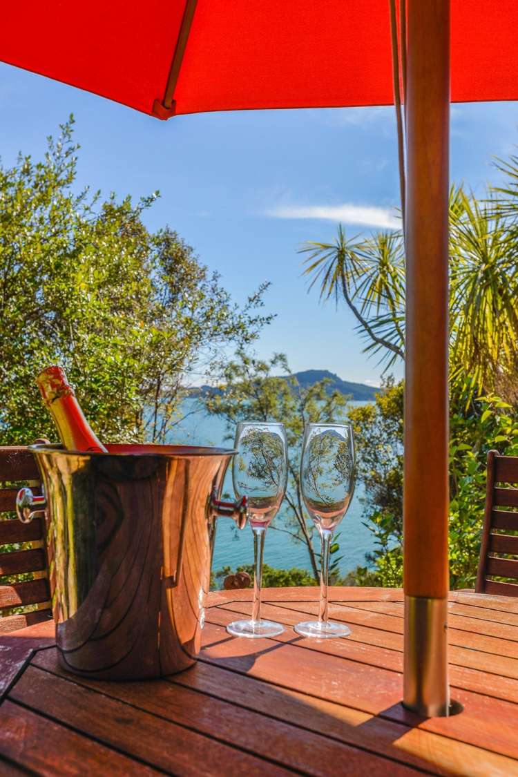 103 Kawakawa Bay Coast Road Kawakawa Bay_11