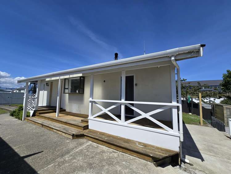 93-95 Bealey Street Hokitika_18