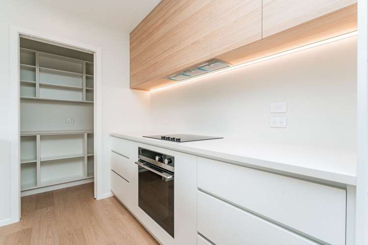 5 Rayner Lane Marton_3