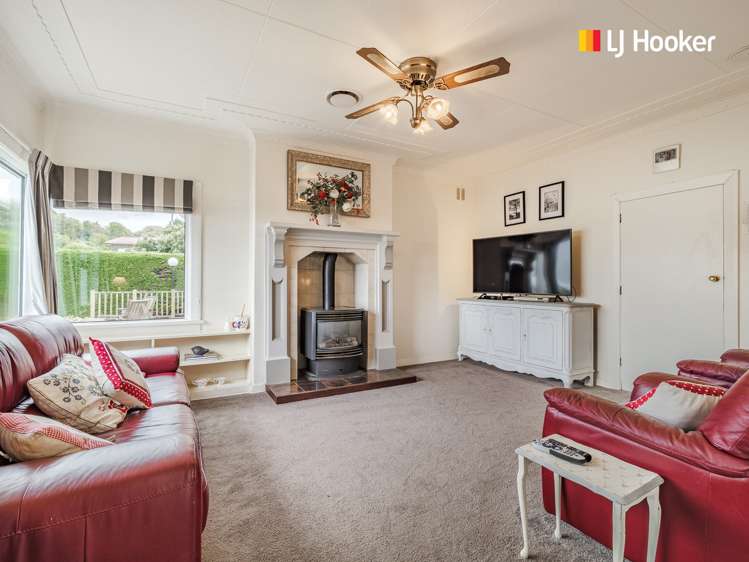 1 Castlewood Road Company Bay_9