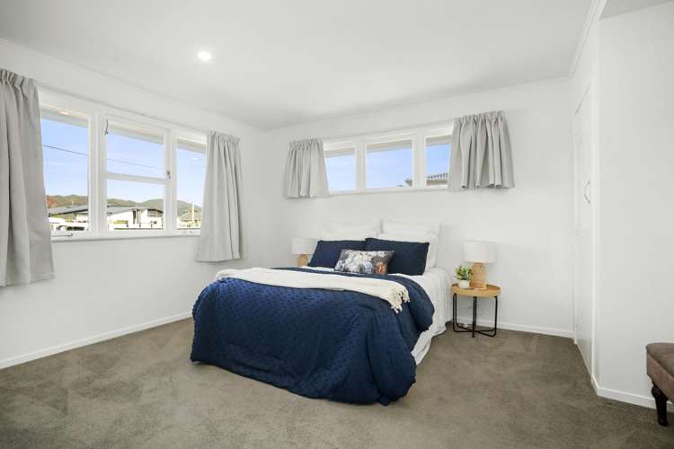 7 Holyoake Crescent Avalon_7