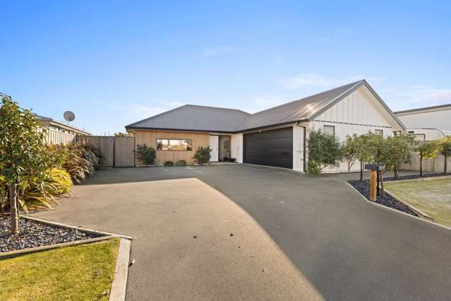 Country Outlook, Contemporary Living