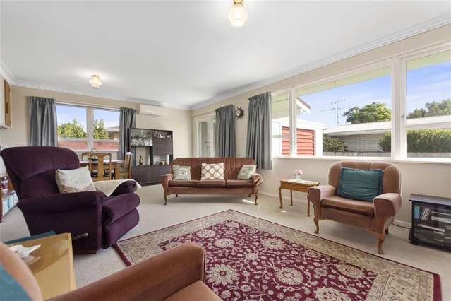 2/4 Linklater Avenue Bellevue_1