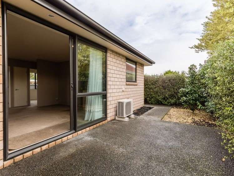 4/191 Gayhurst Road Dallington_1