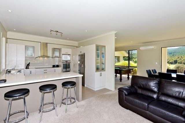 25 Sanctuary Cove Pauanui_4