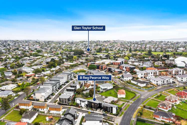 8 Reg Pearce Way Glen Innes_24