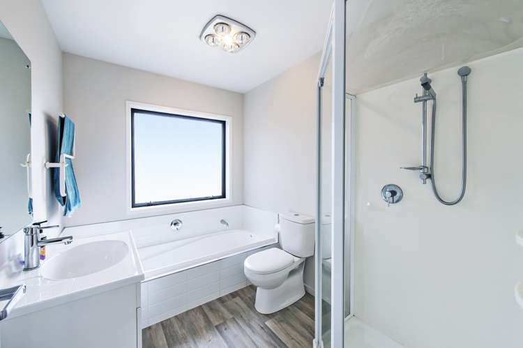 89 Sunline Avenue Lincoln_11