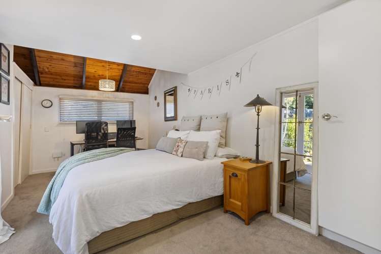 8 Eucalyptus Place Beach Haven_15