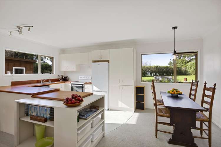 164 Cross Road Lepperton_7