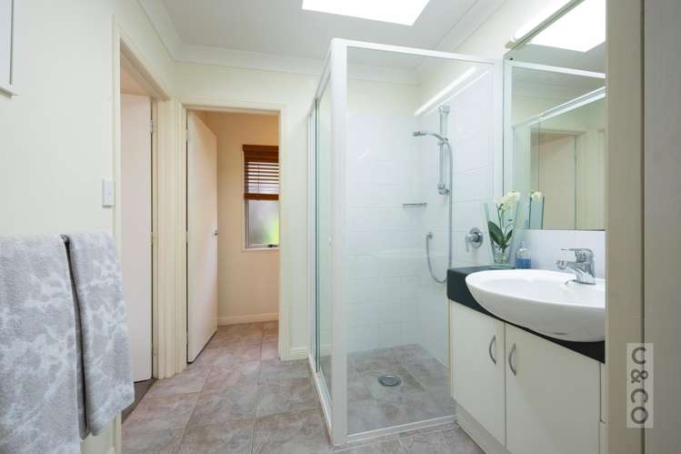 41 Sunny Crescent Huapai_23