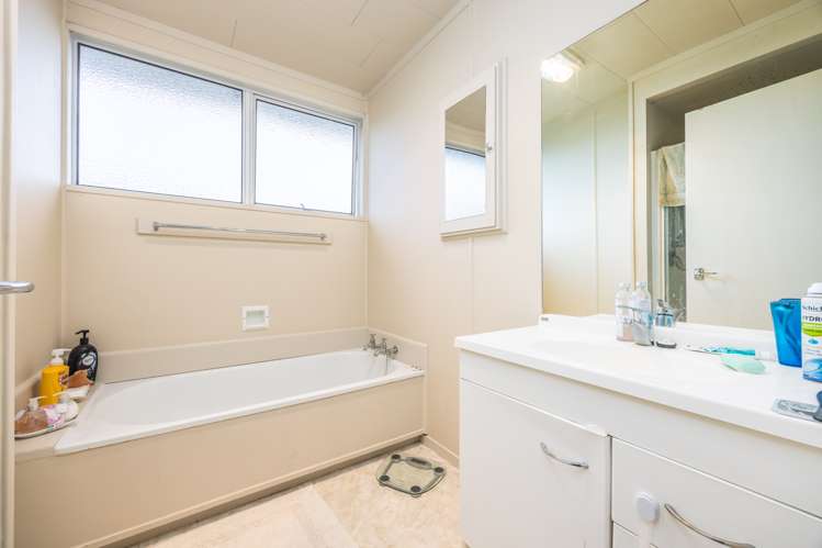 73 Marellen Drive Red Beach_9