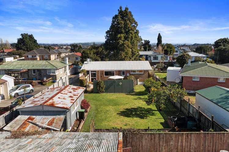 12 Henderson Crescent Parkvale_16