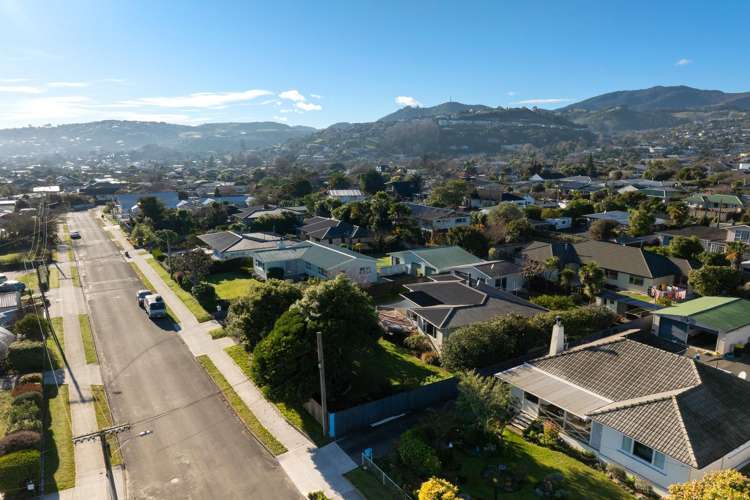 29 Neale Avenue Stoke_26
