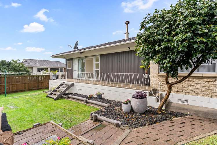 54 Meadway Sunnyhills_15