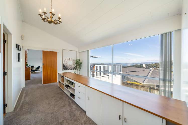 247 Dowse Drive Maungaraki_10