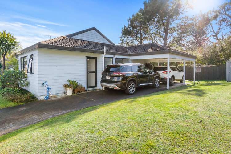 9 Wyatt Place Glendene_13