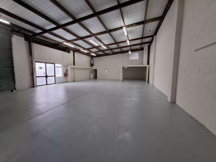 D/29 Cartwright Road Kelston_2