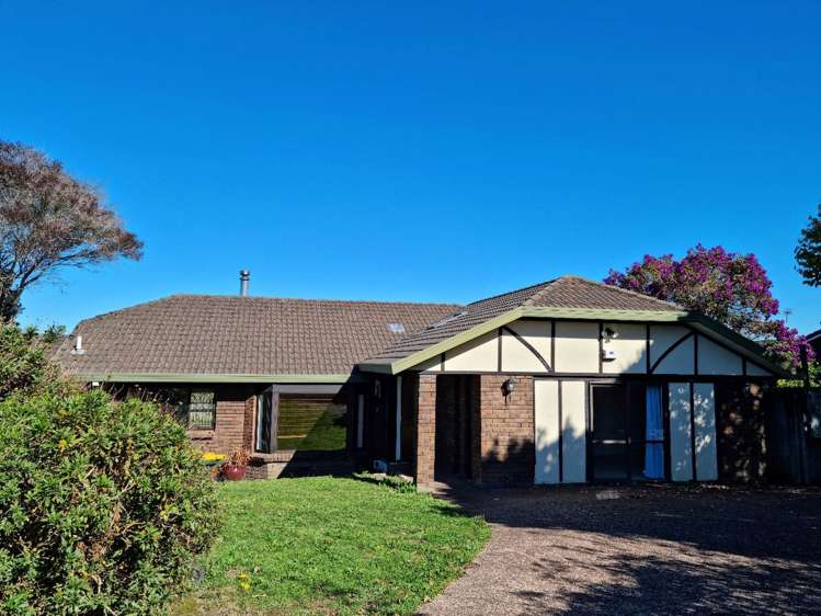 7 Kookaburra Place Botany Downs_3