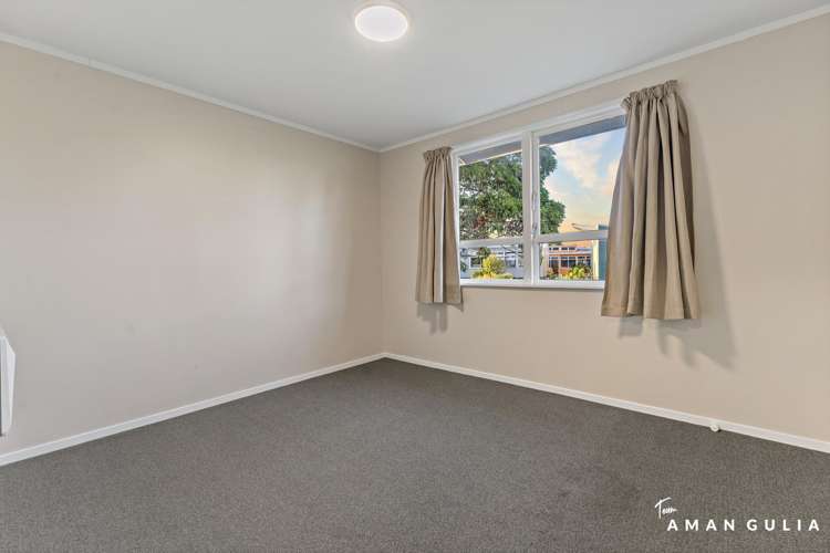 20 Grandison Crescent New Lynn_22