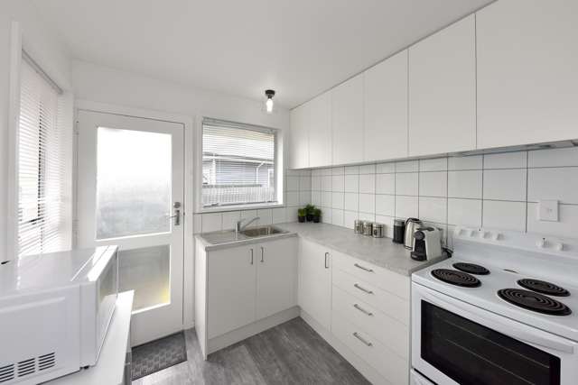 2/8 Bowen Street Upper Riccarton_2