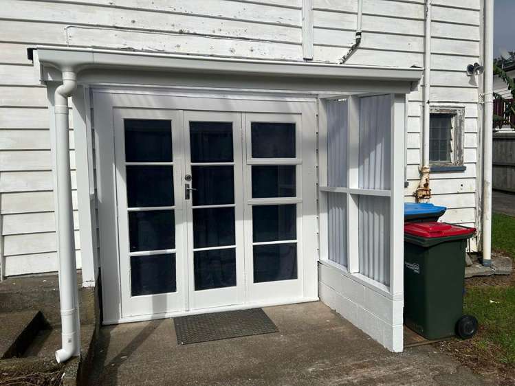 3/45 Mangere Road_0