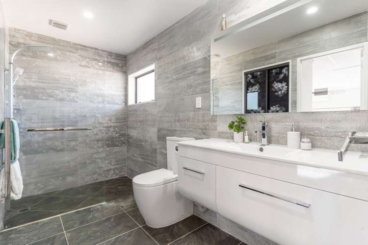 51 Carnoustie Drive Wattle Downs_15