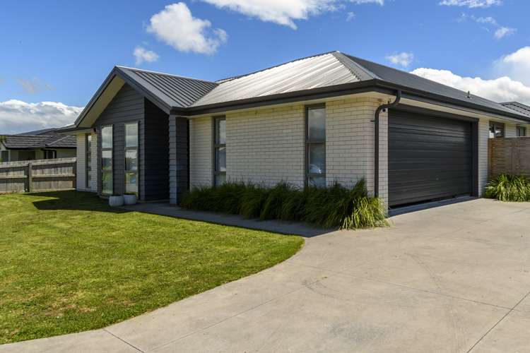 5 Cowell Crescent Pyes Pa_0