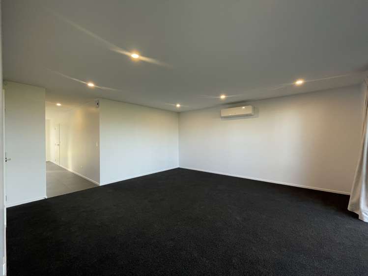 15 Malaga Crescent Harewood_5