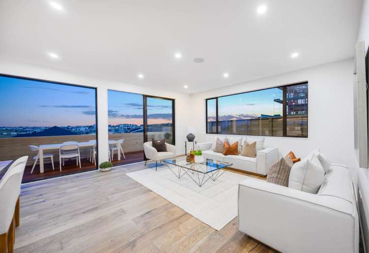 7 Pakirikiri Street Long Bay_4