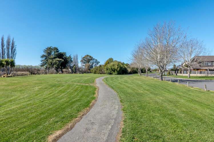 2 Harrys Way Redwood_23