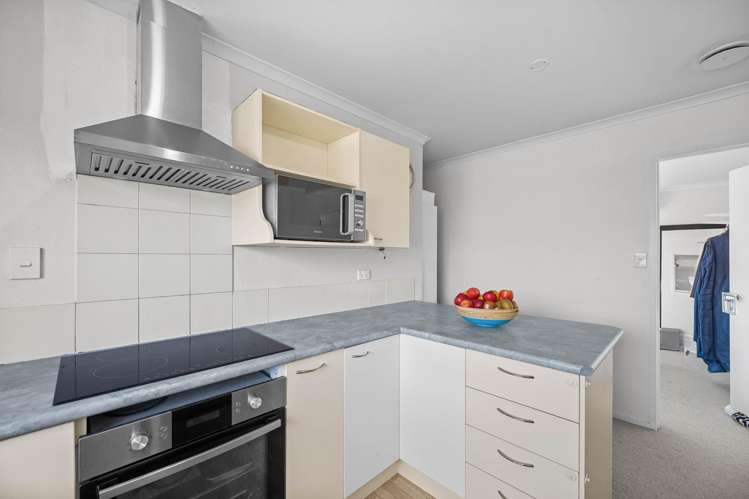 10 Gretton Court Flat Bush_9